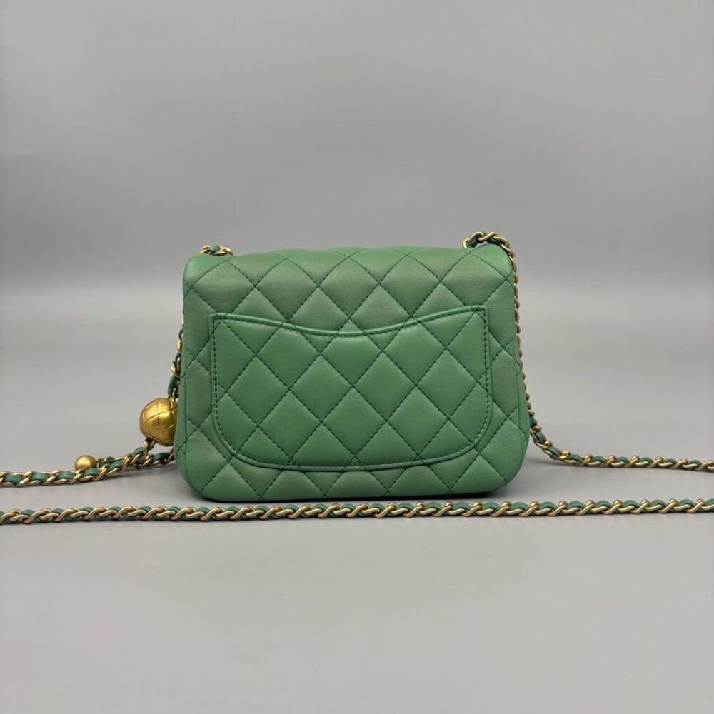Chanel Women Pre-Loved Bag Very Good Condition - Picture 2 of 9